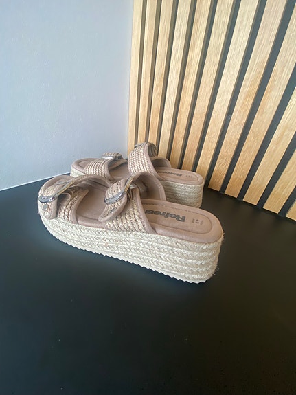 Product image 12 of 17