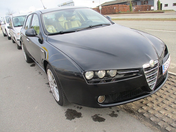 Alfa Romeo 159
