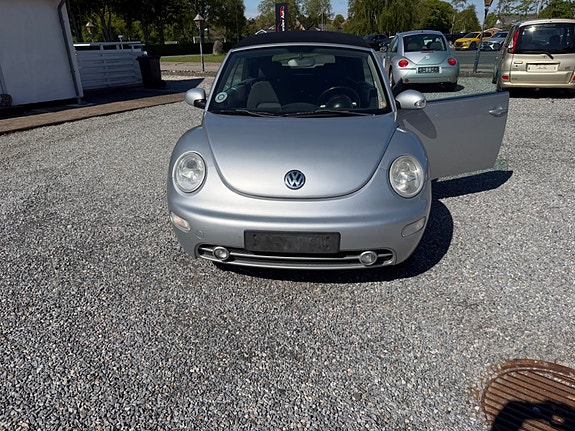 VW New Beetle