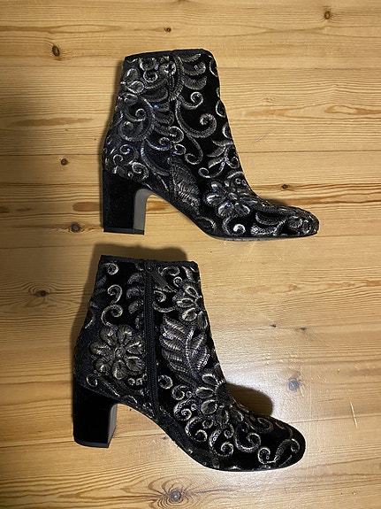 Product image 11 of 12