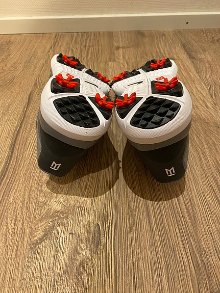 Product image 20 of 52