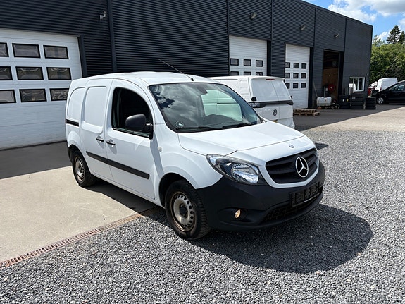 Mercedes Citan 109