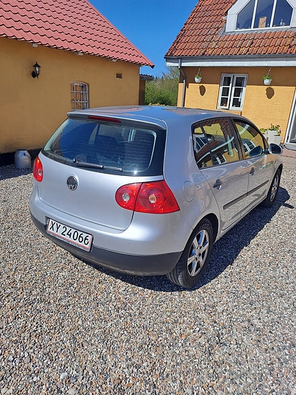 Volkswagen Golf 2003 photo 4