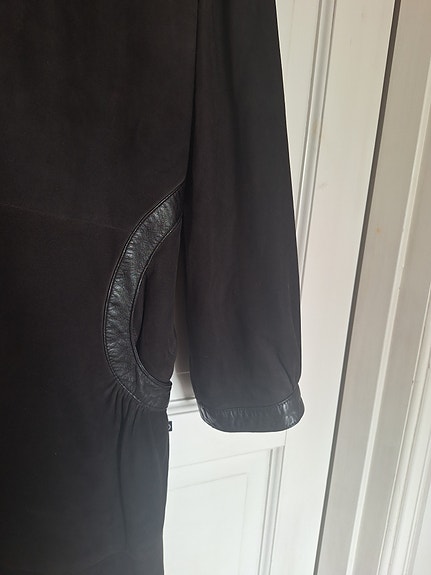 Product image 3 of 16
