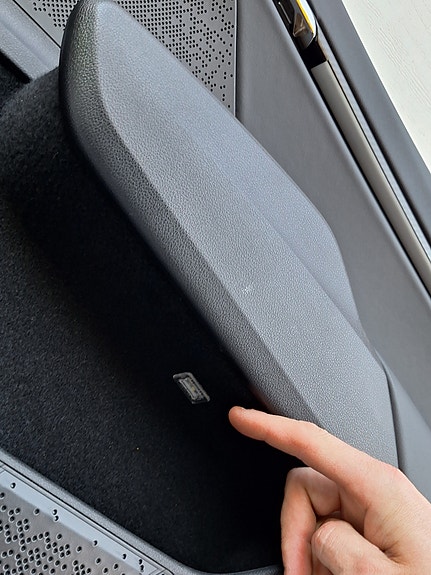Product image 27 of 32