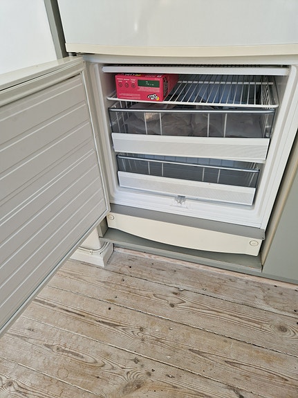 Product image 18 of 27