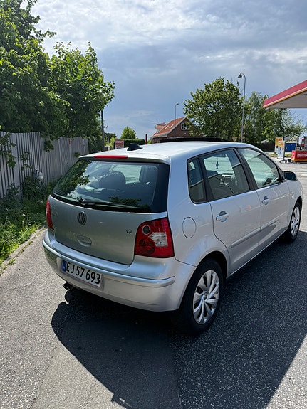 Volkswagen Polo 2003 photo 3