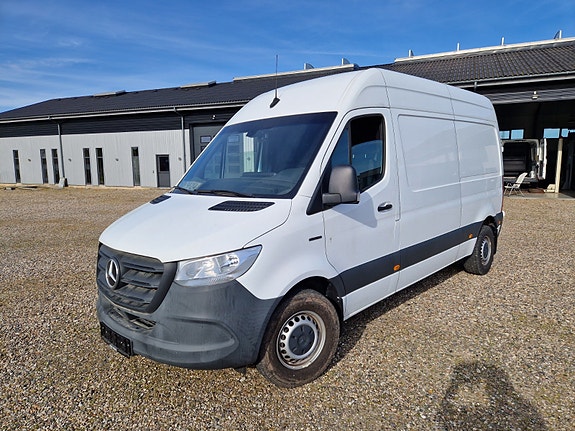 Mercedes eSprinter 312