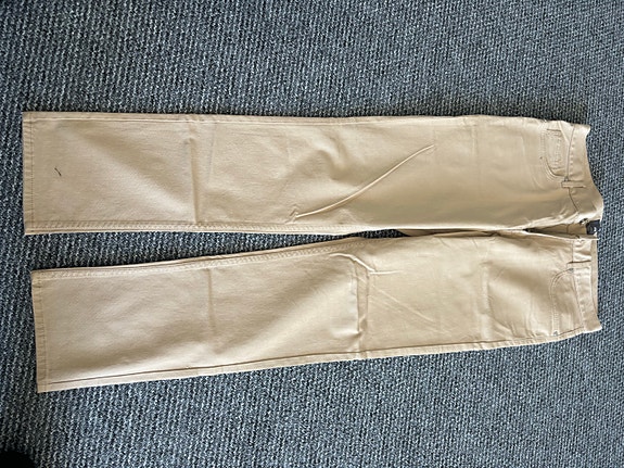 Product image 15 of 60