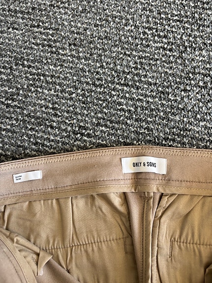 Product image 18 of 60