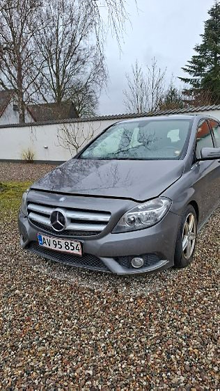 Mercedes B180 til salg hos Nabilli
