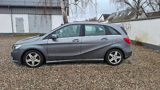 Mercedes B180 til salg hos Nabilli