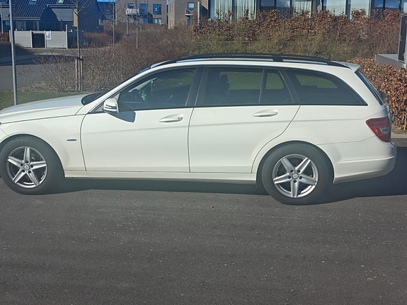 Mercedes C220 til salg hos Nabilli
