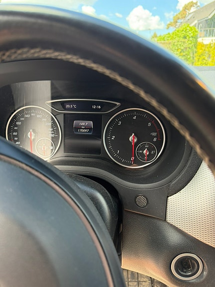 Mercedes-Benz B180 D 2016 photo 5