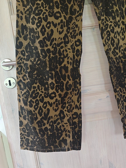 Product image 3 of 13