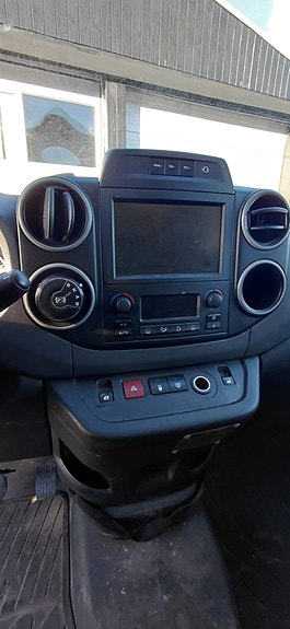 Peugeot Partner 2016 photo 2