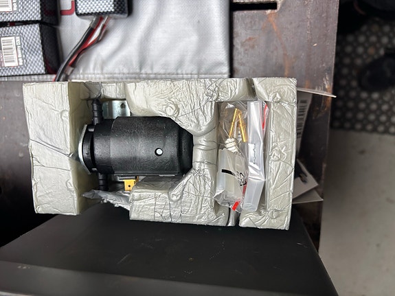 Product image 8 of 18