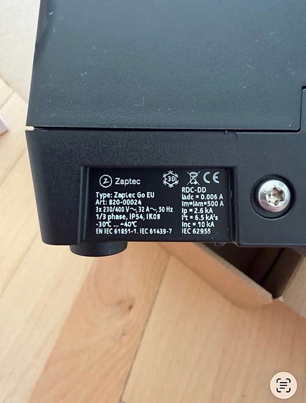 Product image 3 of 3