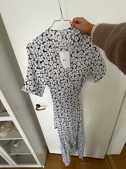 Product image 15 of 16