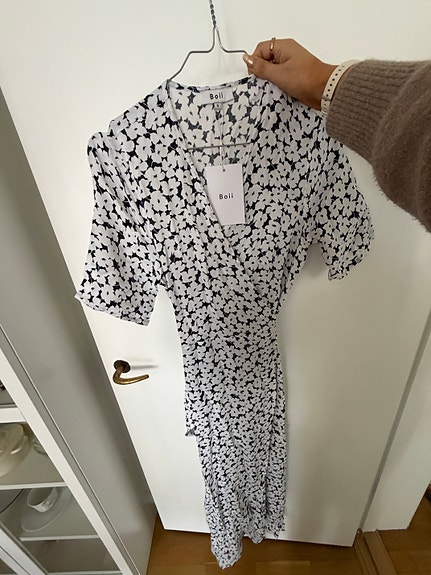Product image 12 of 16