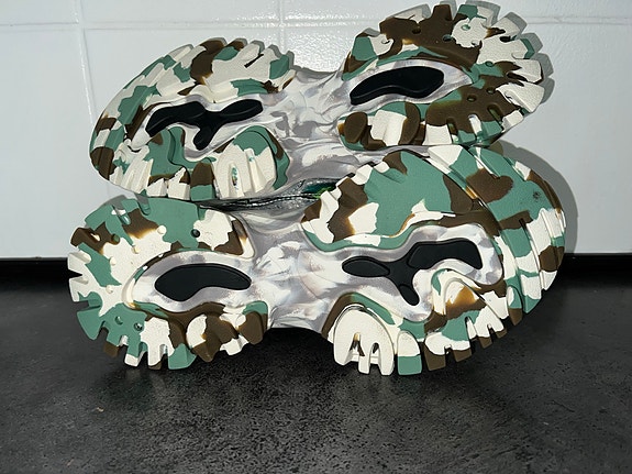 Product image 12 of 16