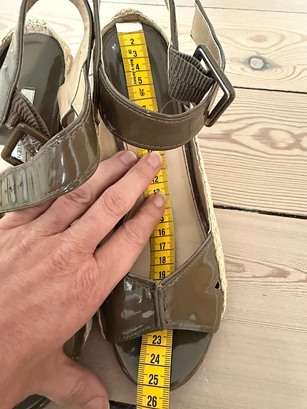 Product image 11 of 13