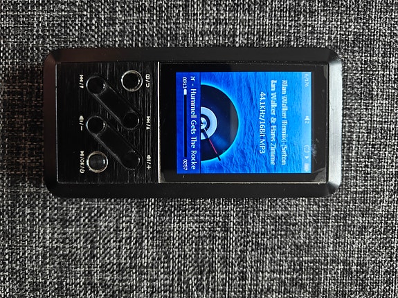 Product image 8 of 9