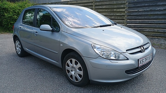Peugeot 307 2005 photo 2