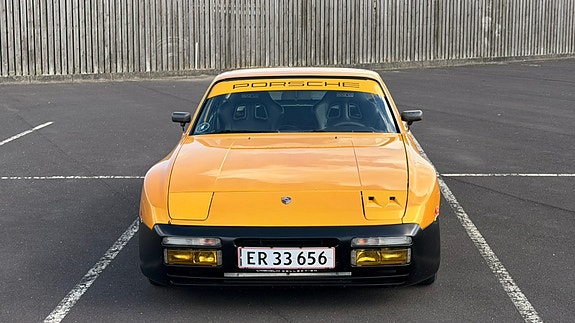 Porsche 944 1984 photo 5