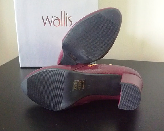Product image 12 of 13