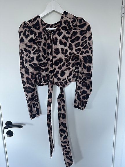 Product image 13 of 40