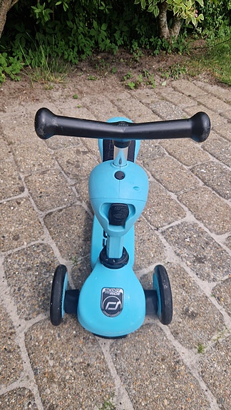 Product image 2 of 12