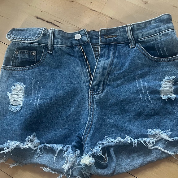 Product image 25 of 30