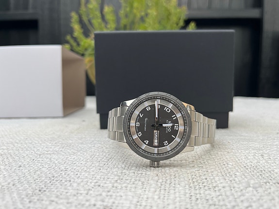Product image 8 of 12
