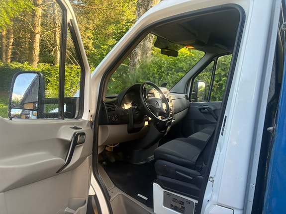 Mercedes-Benz Sprinter 313 2012 photo 4