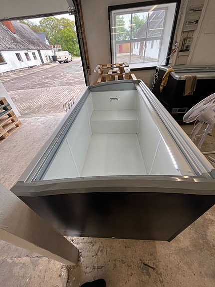 Product image 2 of 16