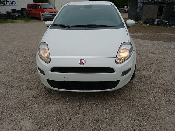 Fiat Punto 2013 photo 5
