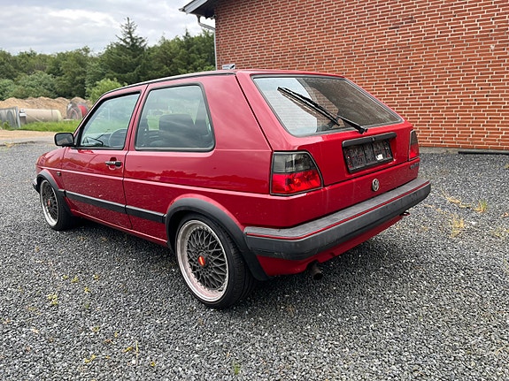 Volkswagen Golf 1989 photo 2