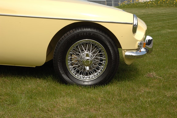 MG B 1968 photo 2