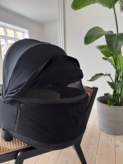Product image 19 of 25