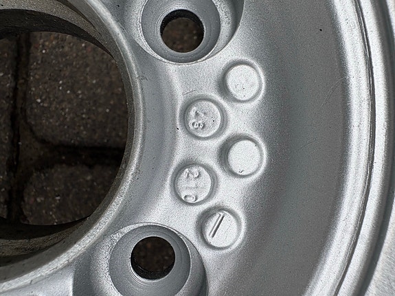 Product image 15 of 28