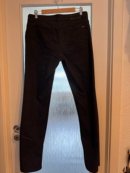 Product image 10 of 17