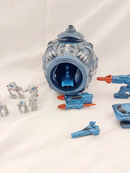 Product image 16 of 36