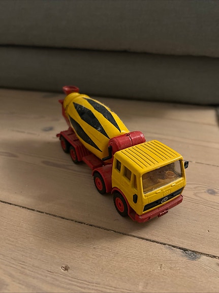 Product image 8 of 9