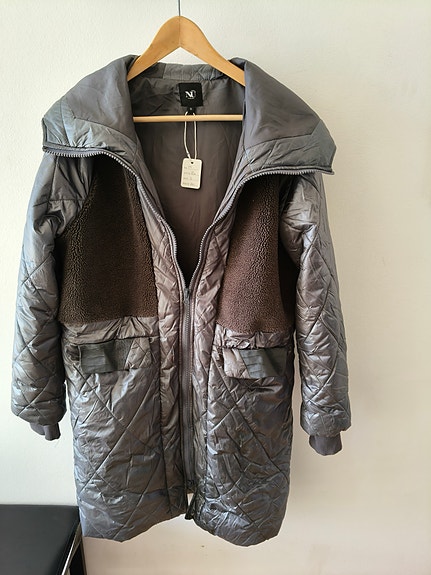 Product image 27 of 45