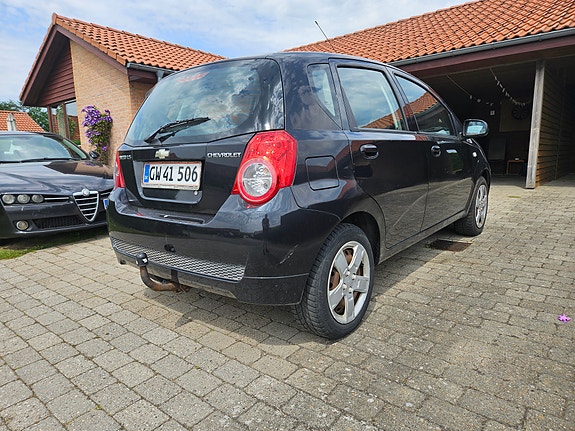 Chevrolet Aveo 2012 photo 3