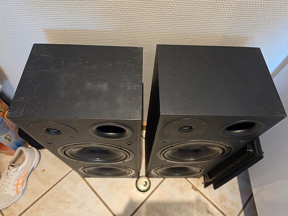 Product image 2 of 9