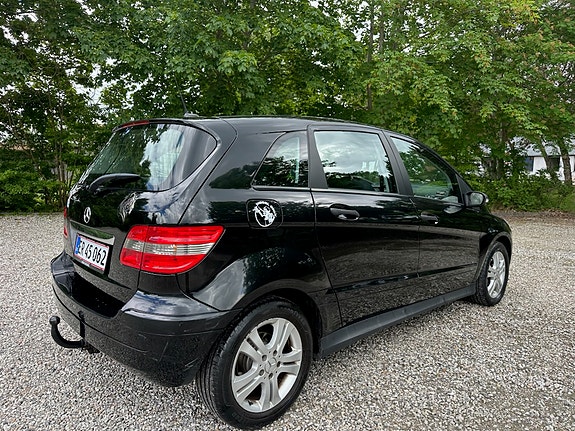 Mercedes B180 til salg hos Nabilli
