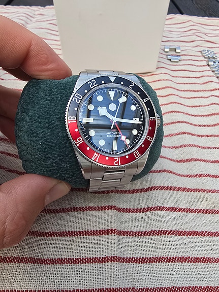 Product image 2 of 11