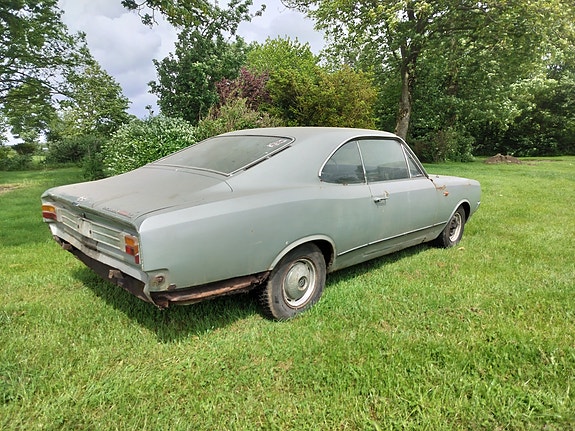 Opel Rekord 1970 photo 2
